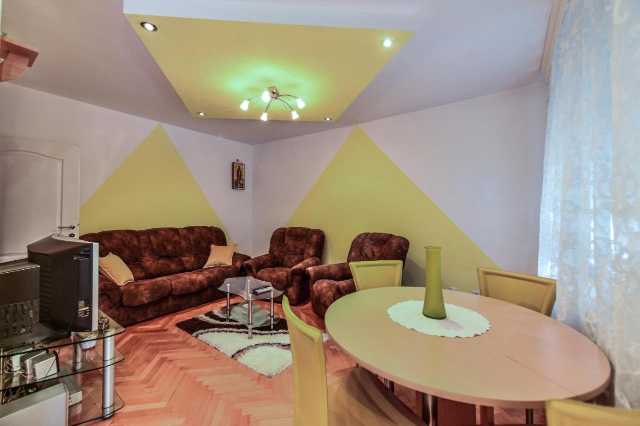 Lux Apartman Cvetkovic Kraljevo Exterior foto