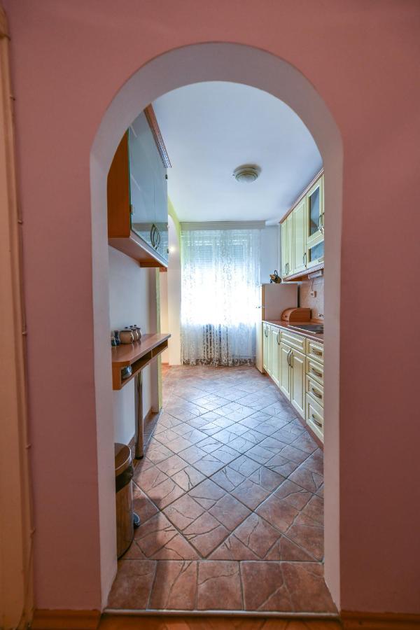 Lux Apartman Cvetkovic Kraljevo Exterior foto