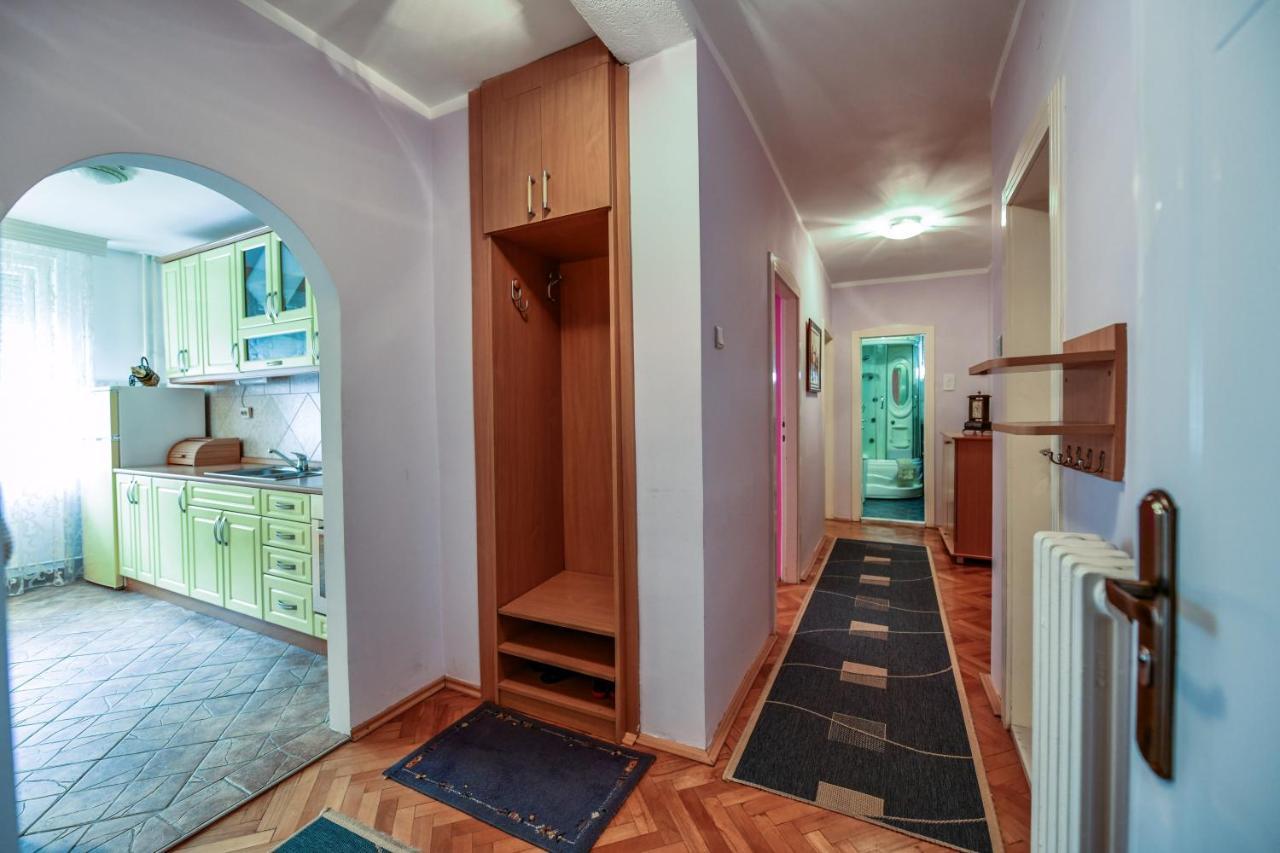 Lux Apartman Cvetkovic Kraljevo Exterior foto